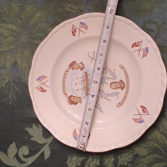 Vintage Queen Elizabeth 1959 St Lawrence Seaway Commemorative Plate - Picture 7 of 7